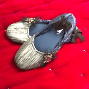 Simply Vera Slippers